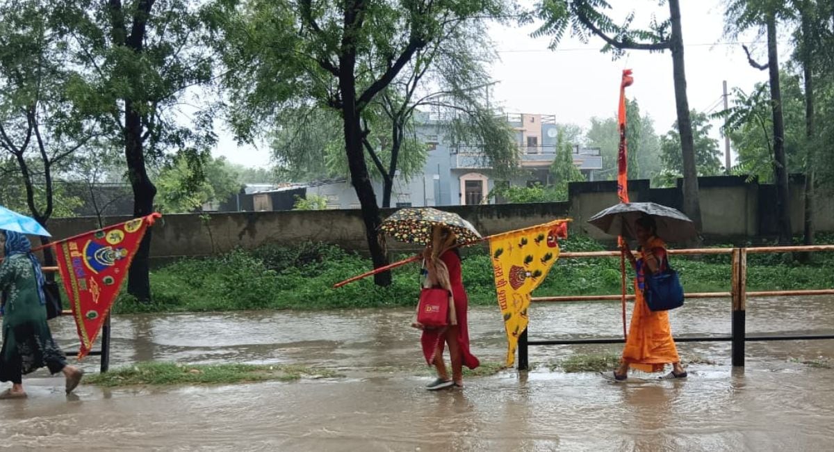 खाटूश्याम जातीं महाराष्ट्र की महिलाएं. (ndtv) खाटूश्याम जातीं महाराष्ट्र की महिलाएं. (ndtv)