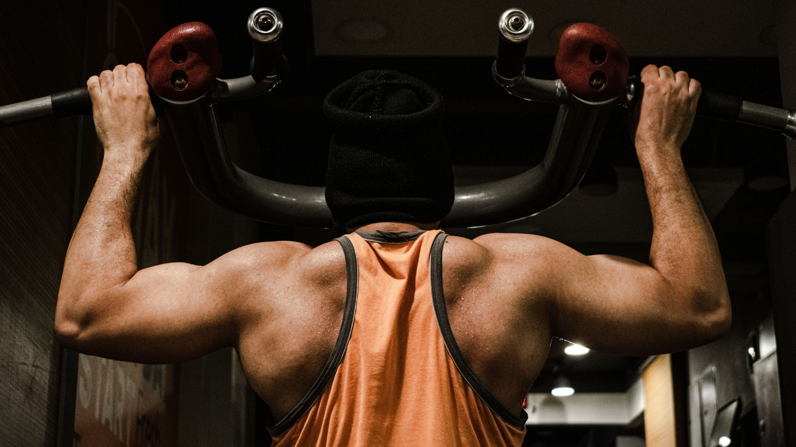 Fitness trainer shared an easy upper body routine that you can do almost anywhere.
