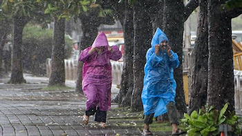 Mumbai Rains Today: Be Alert, Says IMD; Heavy Rain Likely In Mumbai, Thane, Palghar
