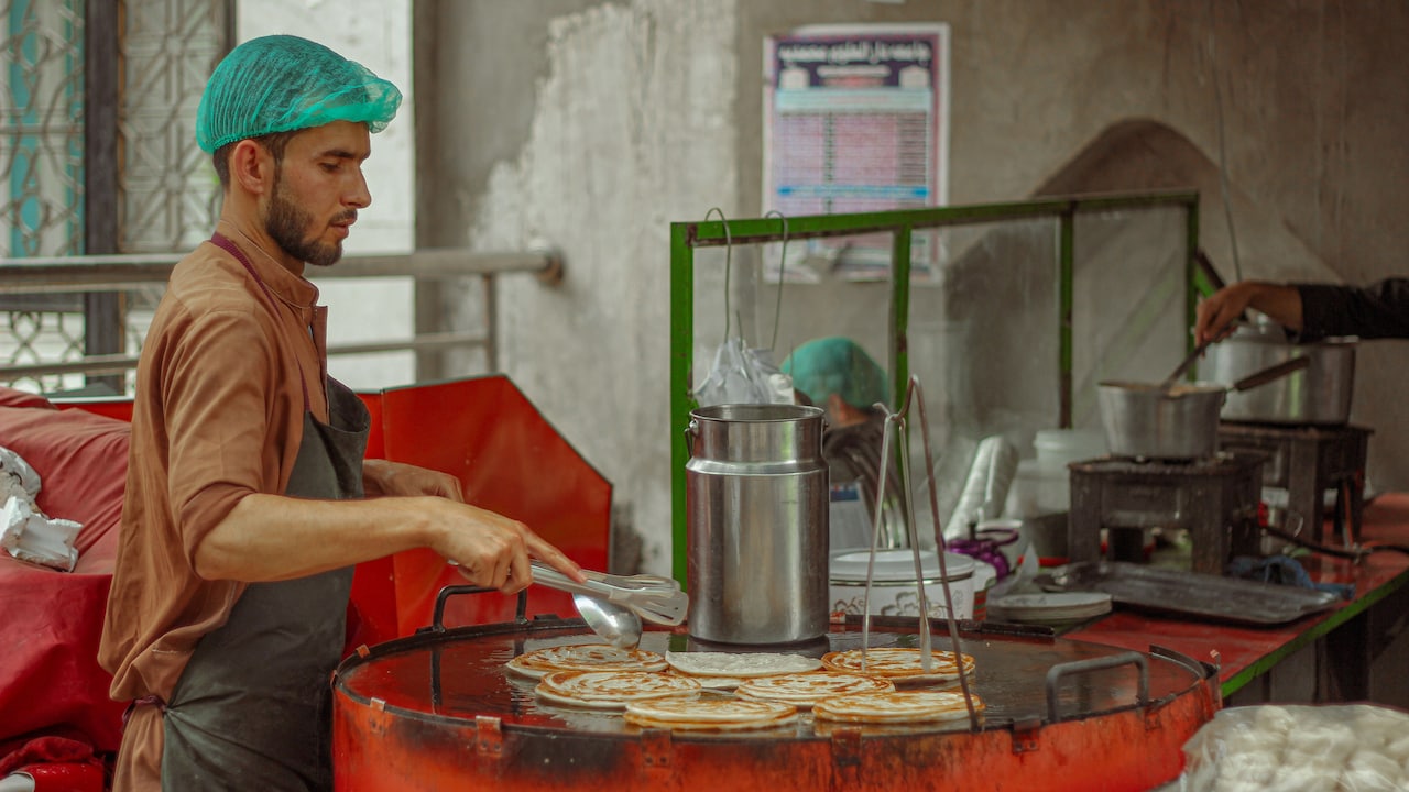 10 Reasons Dosas Stick To A Cast-Iron Tawa Even After It Has Been Seasoned 10 Reasons Dosas Stick To A Cast-Iron Tawa Even After It Has Been Seasoned