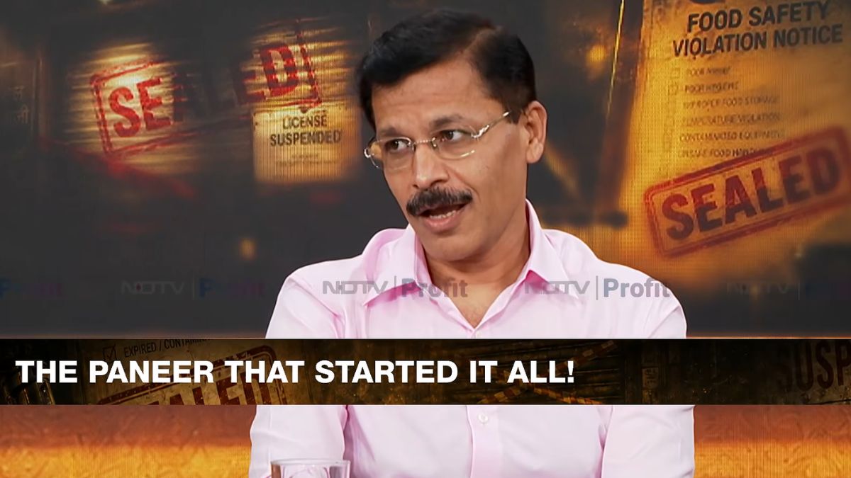 Tukaram Mundhe Shares 4 Things Every Diner Should Check Before Ordering Food