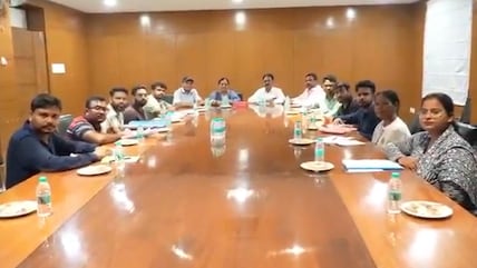 Jharkhand Ministers And Protesting Students Meet, Agitation To Continue