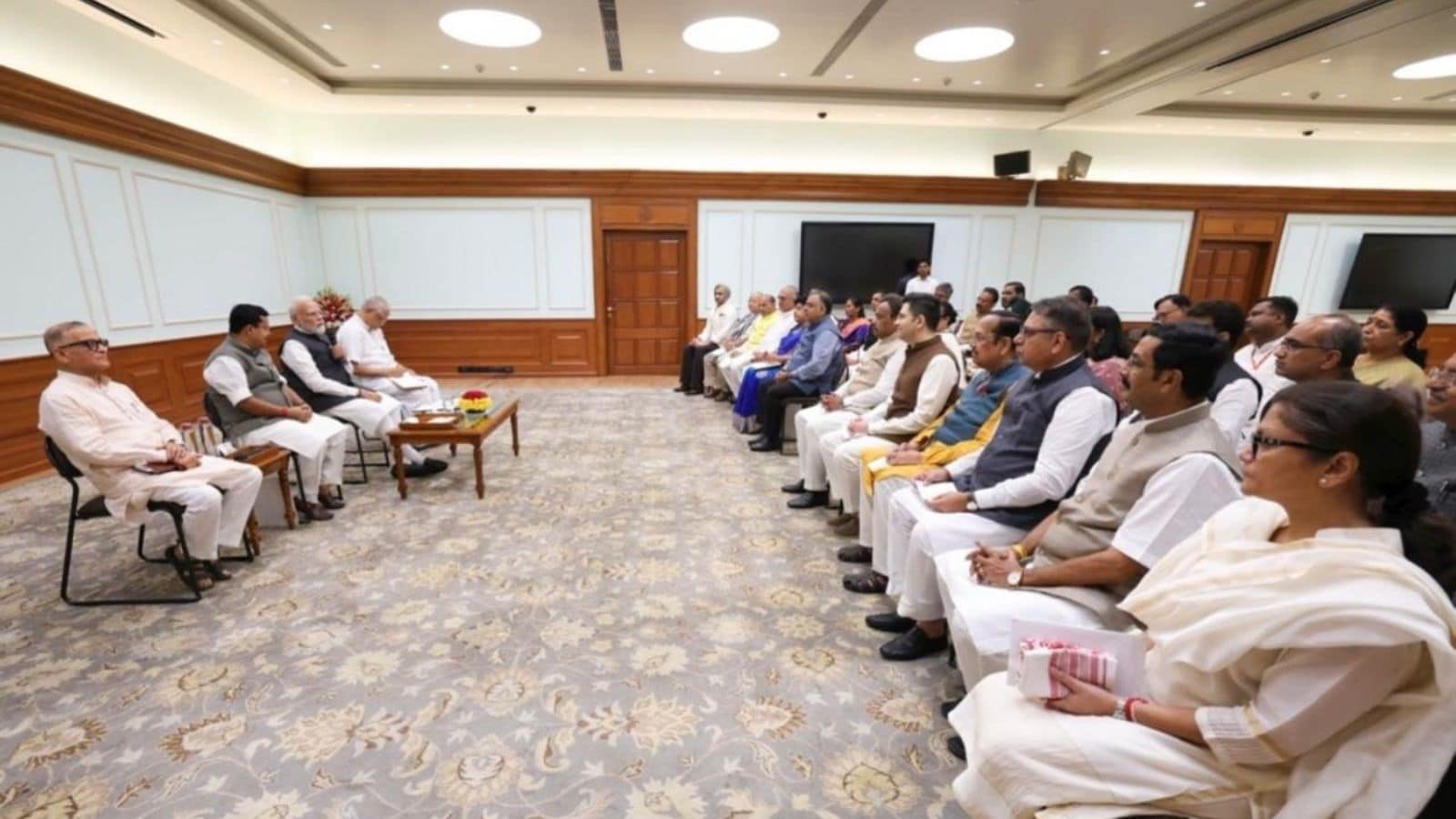 पीएम मोदी के साथ बीजेपी चीफ नितिन नवीन पीएम मोदी के साथ बीजेपी चीफ नितिन नवीन