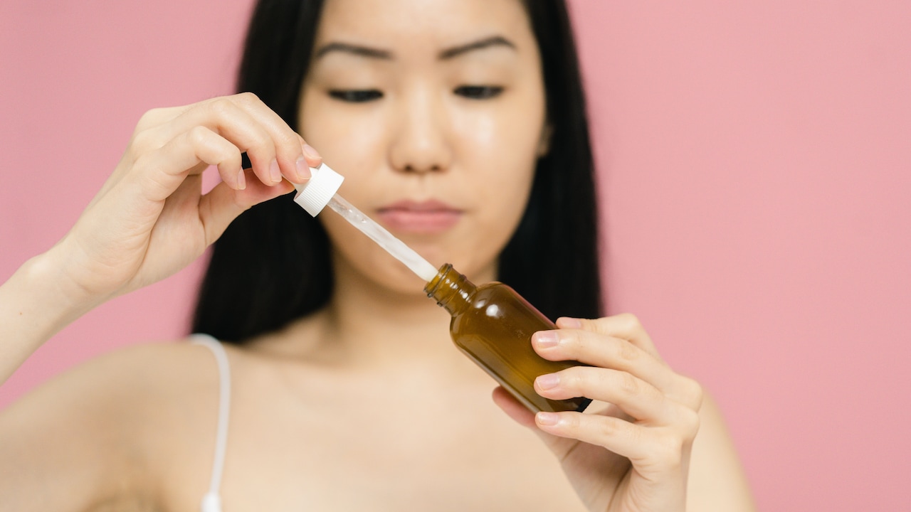 Why does retinol cause peeling around the Why does retinol cause peeling around the