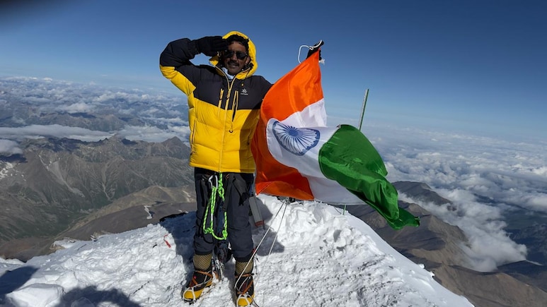 Andhra Pradesh Police Sub-Inspector Scales Mount Elbrus, Unfurls 100-Metre Tricolour