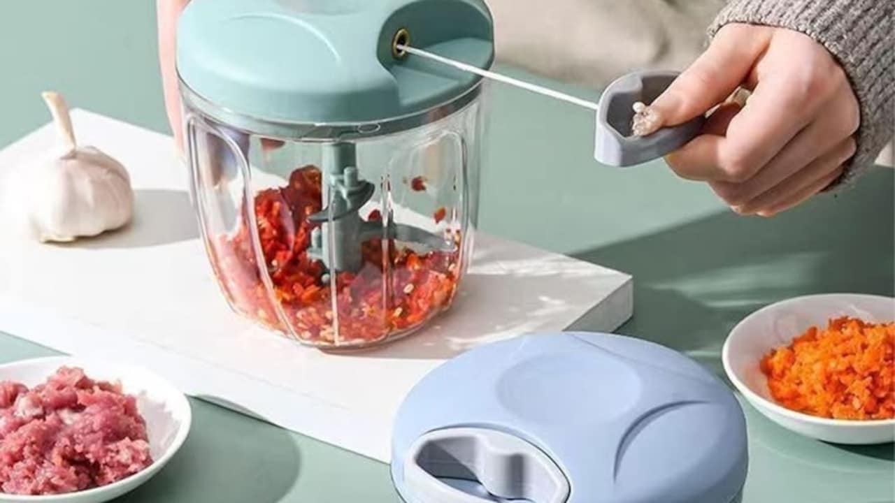 7 Mini Choppers For Garlic, Chillies And Small-Quantity Prep 7 Mini Choppers For Garlic, Chillies And Small-Quantity Prep
