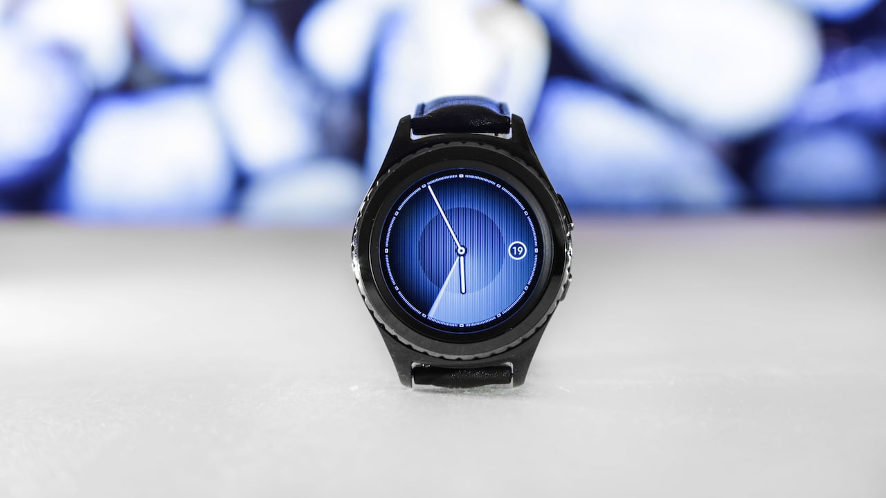 Best Smartwatch Deals At 30% Off In Myntra Right To Fashion