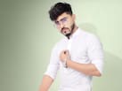Independence Day: इस 15 August आपके लुक में चार-चांद लगा देंगे Fabindia-House of Pataudi के ये White Kurta Set