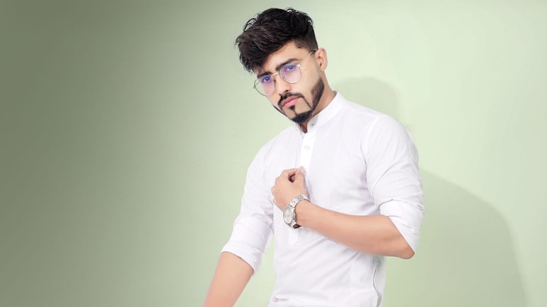 Independence Day: इस 15 August आपके लुक में चार-चांद लगा देंगे Fabindia-House of Pataudi के ये White Kurta Set