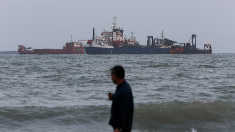 Hormuz Ship Attacks Mount As US Vows To Cripple Iran Economy