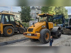 JCB बुलडोजर खरीदने पर कितनी देनी होगी EMI? हर महीने इतने लाख की होगी कमाई