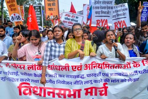रांची प्रोटेस्ट में छात्रों के कई संगठन भी शामिल हुए हैं.