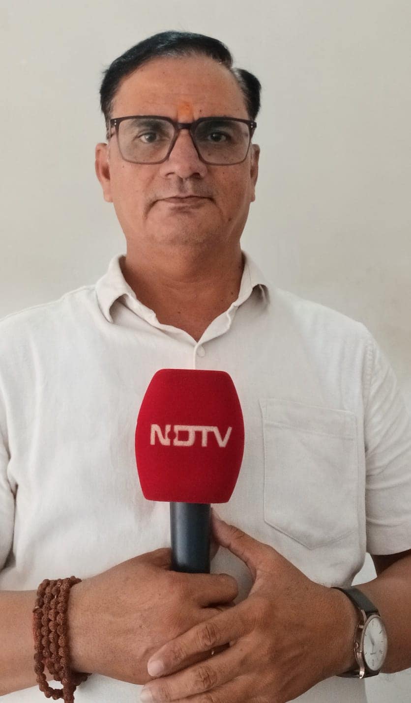 लोकेश श्रीवास्तव