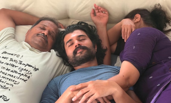 Vijay Deverakonda Credits Rashmika Mandanna for Family Photo, Notes Wedding Timing