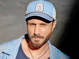 Meet Mustafa Zahid, The Pakistani Singer Behind <i>Awarapan 2's Tera Mera Rishta</i> And <i>Toh Phir Aao</i>