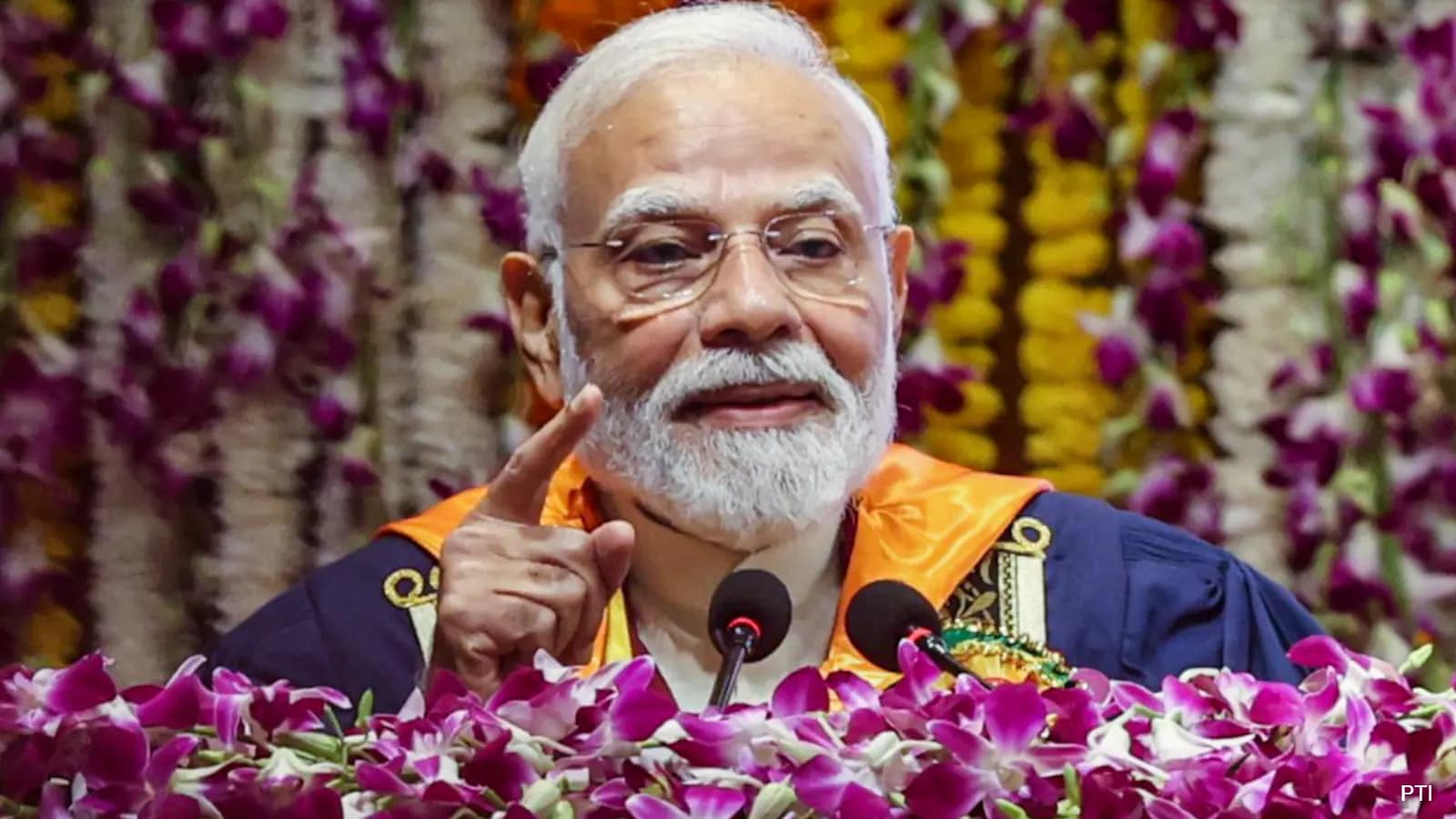 PM Modi Praises Engineers With ‘First In My Bloodline To Build Rocket’ Remark, PM Modi at IIT Delhi convocation