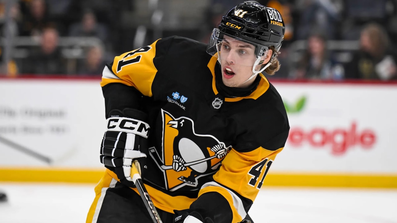 Penguins re-sign forward Ville Koivunen to eight-year contract