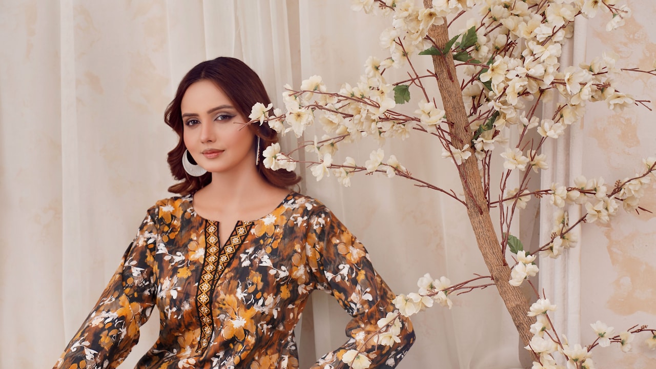 7 Short Kurtis With Side Slits To Wear With Jeans 7 Short Kurtis With Side Slits To Wear With Jeans