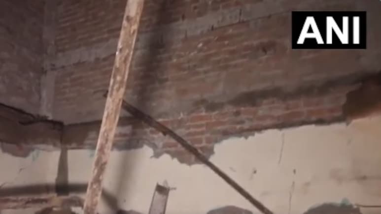 Delhi Couple Dies As Roof Of House Collapses, Child Escapes Unhurt