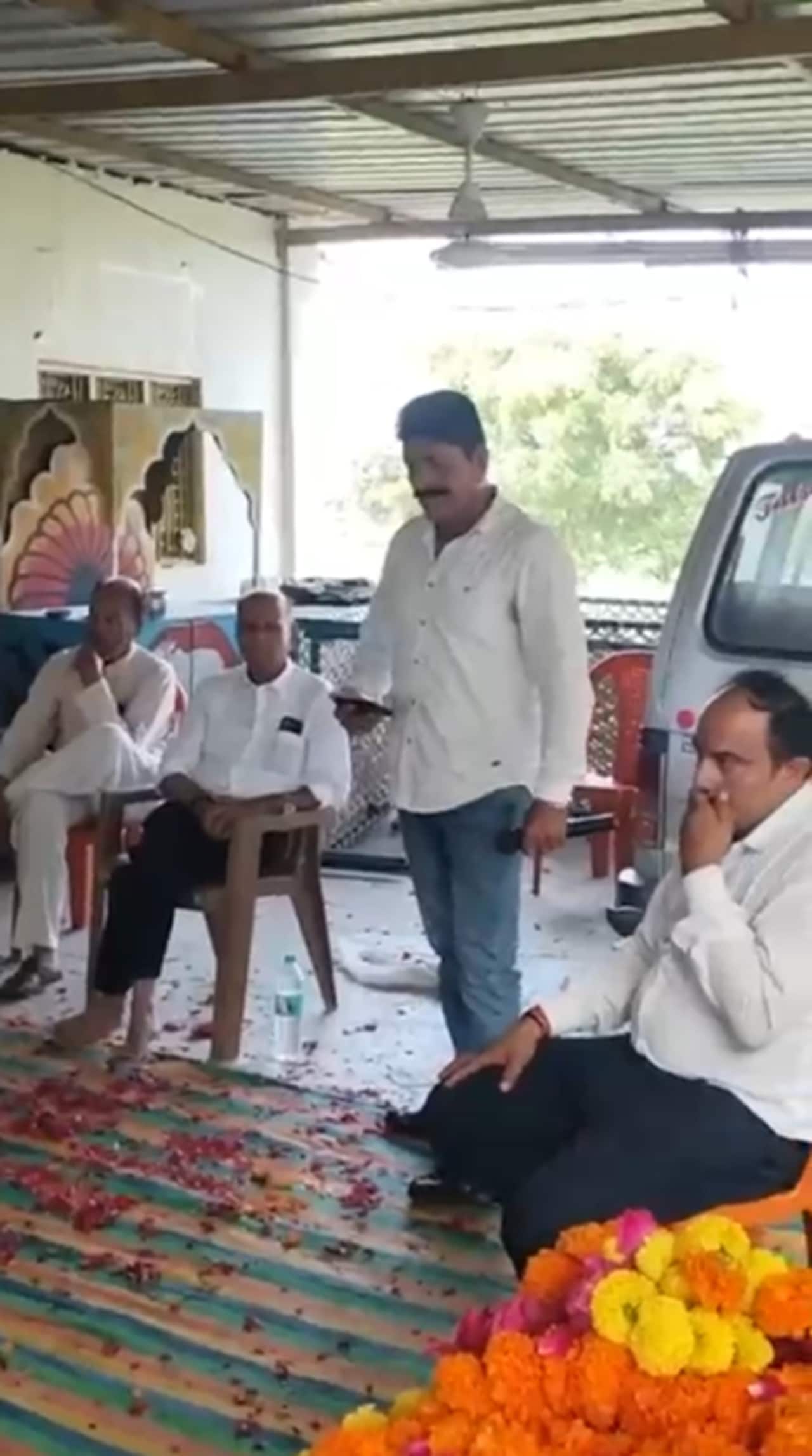 Tere Jaisa Yaar Kahan