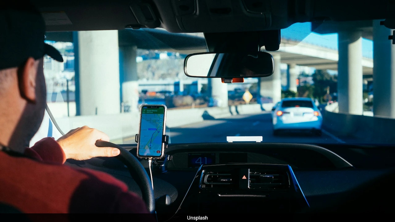 Reports say Uber’s AI pricing varies fares and influences rider behavior