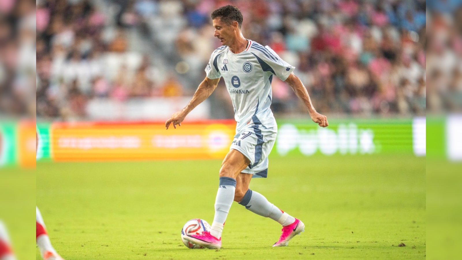 Robert Lewandowski Scores Brace on Dream Home Debut as Chicago Fire Beat Charlotte FC 2-1. Watch