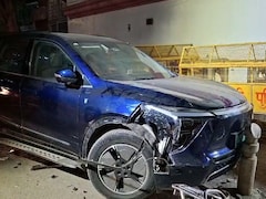 Delhi Woman Killed, Husband Injured After SUV Crashes Into Multiple Vehicles