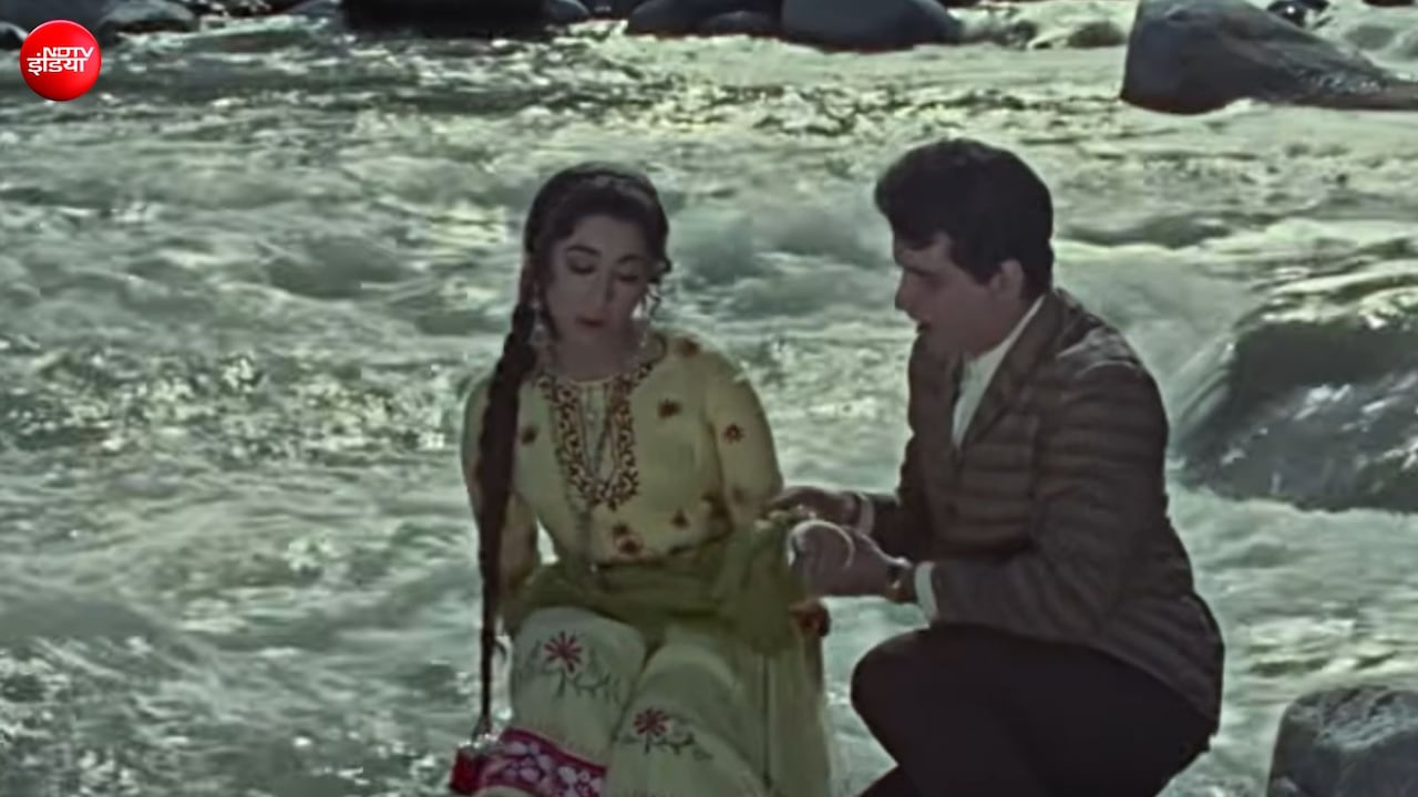 61 साल बाद भी आशिकों की जुबां पर है ये गीत, मनोज कुमार-माला सिन्हा की मोहब्बत और मुकेश की आवाज ने रचा था जादू