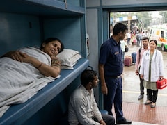 ट्रेन में सफर के दौरान तबीयत खराब हो जाए तो कैसे बुलाएं डॉक्टर? पूरा प्रोसेस समझ लीजिए