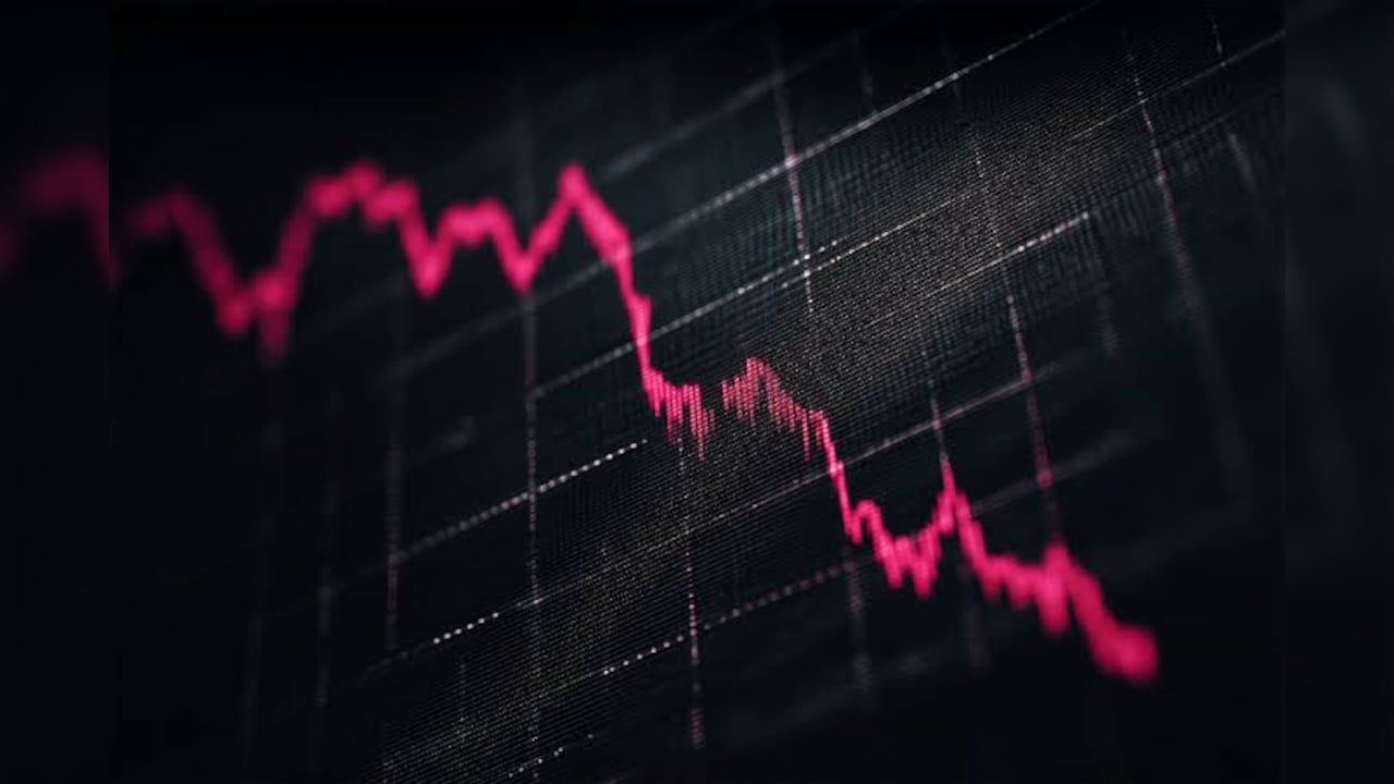 Could Rs 1 Lakh Become Rs 34 Lakh Despite Multiple Market Crashes? Here's What History Shows