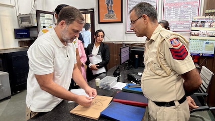 Rahul Gandhi Seeks Info On Pellet Gun Use, Sits Outside Senior Cop's Office