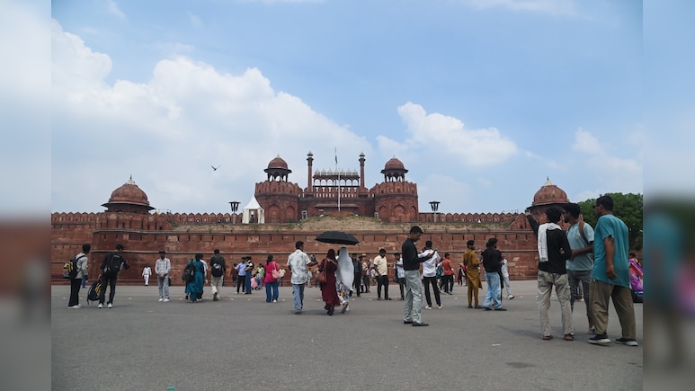 दिल्ली में 15 अगस्त को बारिश होगी या मौसम रहेगा साफ? IMD ने जारी किया पूर्वानुमान