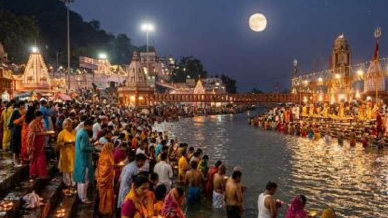 Sawan Purnima Vrat: आज या कल, कब रखा जाएगा पूर्णिमा व्रत? जानिए सही तिथि और स्नान-दान का शुभ मुहूर्त