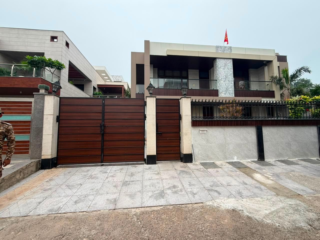 ED Raid: इन ठिकानों पर हुई छापेमारी