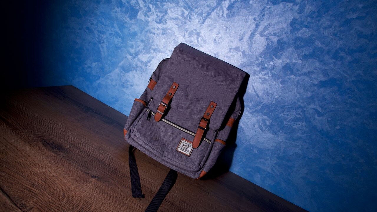 How To Choose Waterproof Bags For Daily Monsoon Commute And Keep Your Essentials Safe