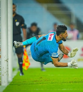 Mohun Bagan vs NorthEast United LIVE Score, Durand Cup 2026 Semi-Final: Vishal Kaith Saves 2 Penalties, Mohun Bagan Win Shootout 4-3 To Enter Final