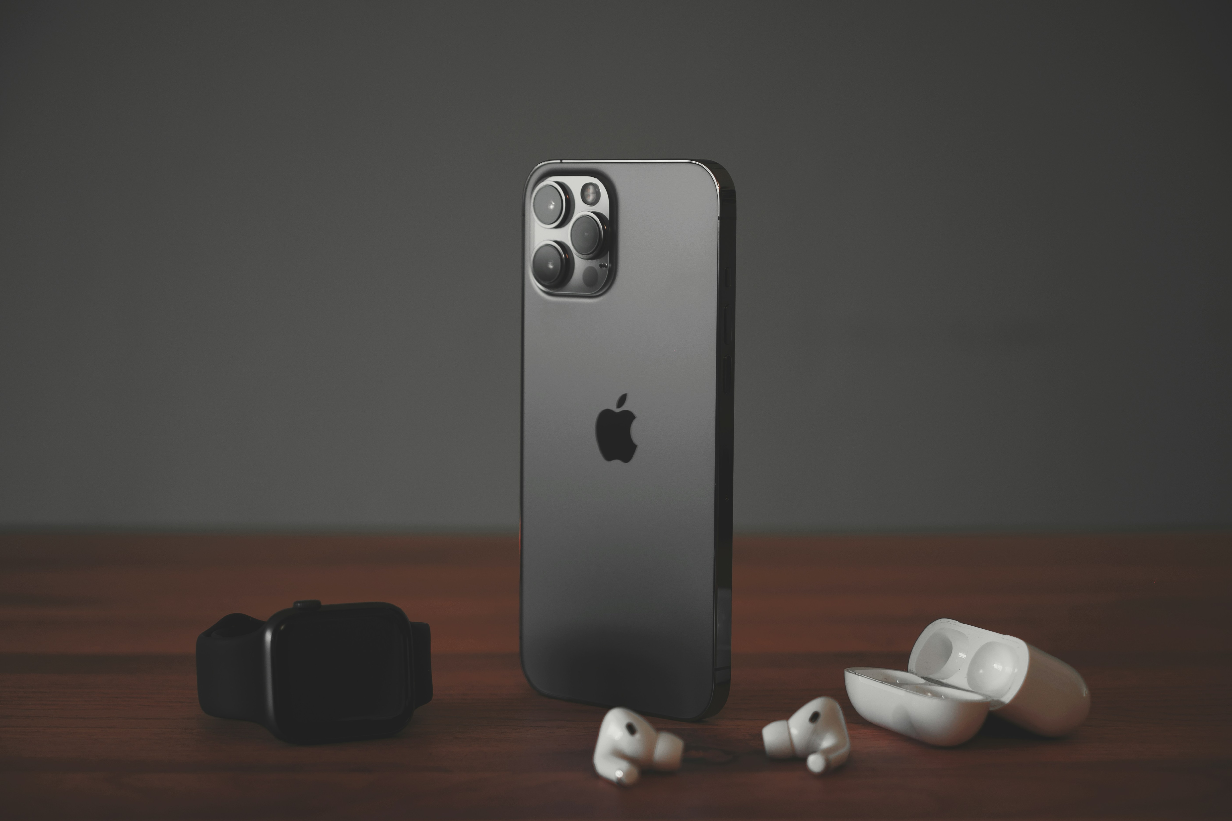 Apple continues developing 2027 iPhone Pro with curved glass design amid rumors
