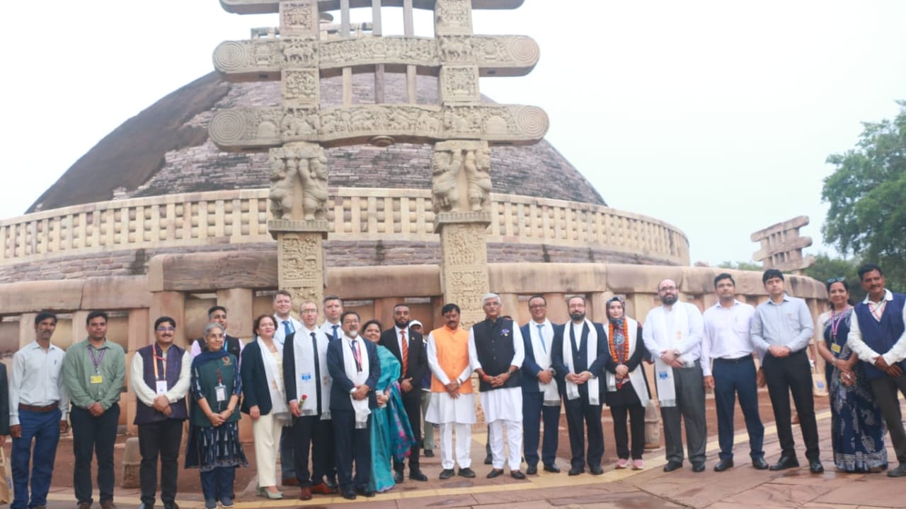 sanchi buddhist stupa brics delegates visit raisen mp sanchi buddhist stupa brics delegates visit raisen mp