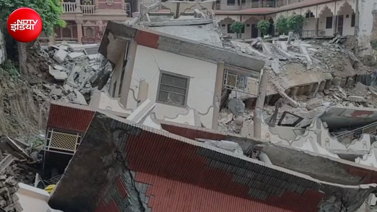 प्रयागराज में तीन मंजिला स्वामी नारायण मंदिर भराभराकर गड्ढे में गिरा, कई कमरे जमींदोज