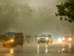 दिल्ली-NCR में दिन में ही छा गया अंधेरा, मॉनसूनी बारिश को लेकर बड़ा अलर्ट; क्या है IMD का अपडेट?