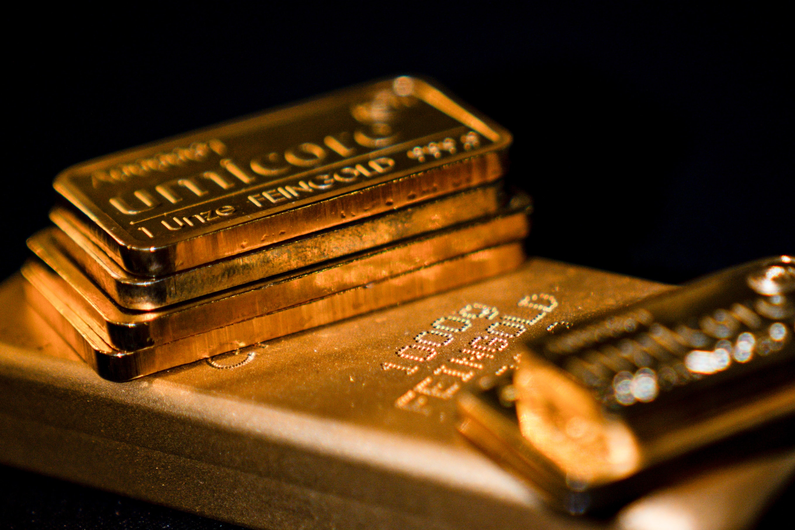 Gold stocks fall after PM Modi urges restrained gold buying
