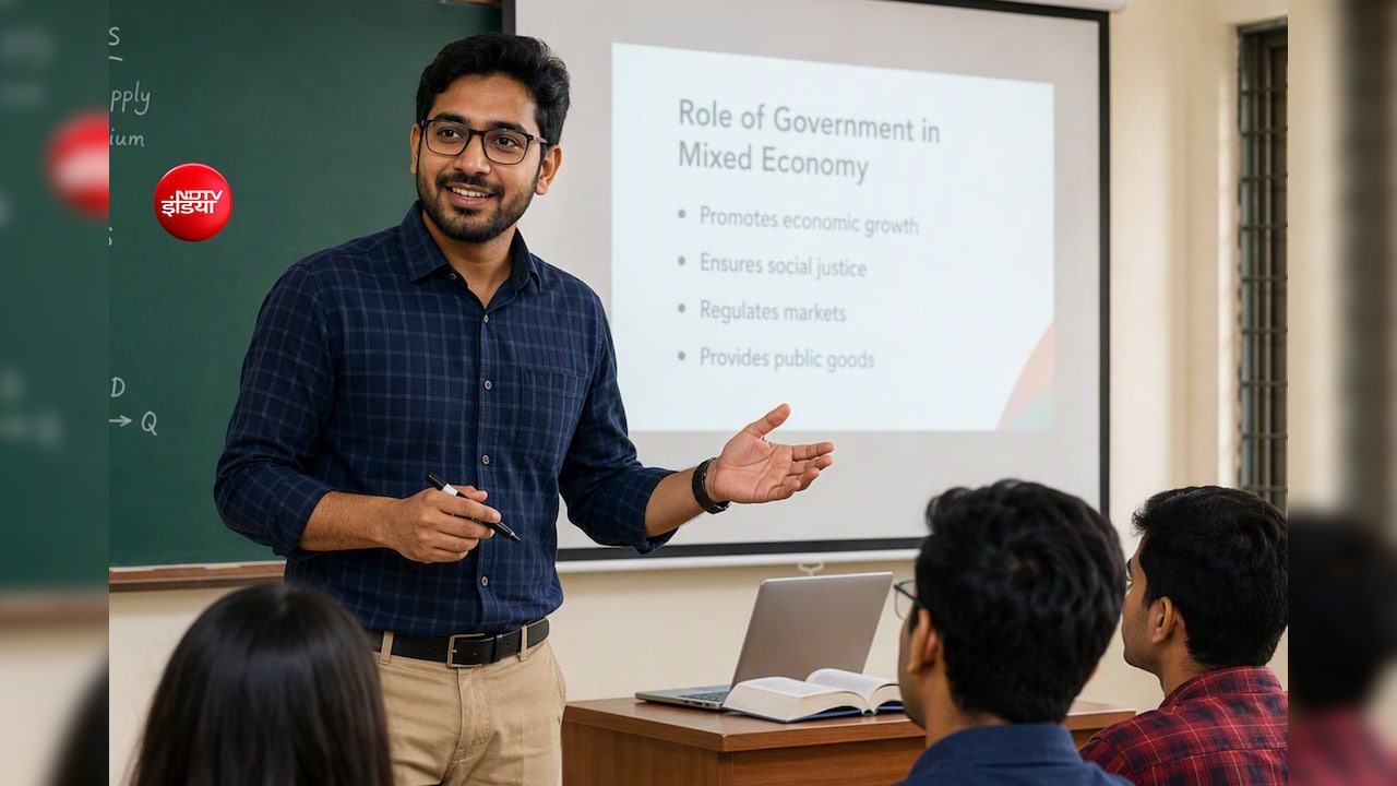 Assistant Professor की सरकारी और प्राइवेट यूनिवर्सिटी में भर्ती कैसे होती है, कितनी मिलती है सैलरी ?