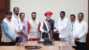 शरद पवार की NCP इन चार लोगों के लिए चाहती है भारत रत्न, PM मोदी से की मुलाकात