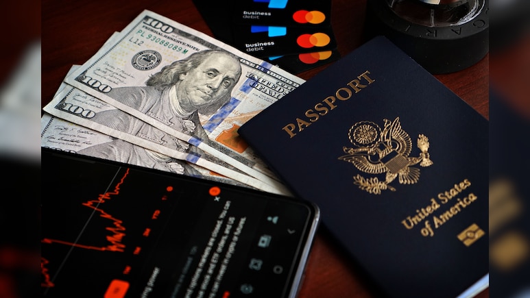 India Tech Firms Cut Use Of H-1B Visas Even Before $100,000 Fee