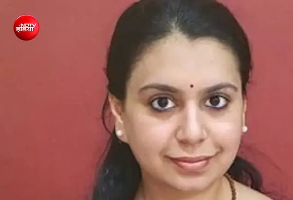 IIT-IIM से पढ़ाई, फिर UPSC की तैयारी, ऐसे IAS बनीं दिव्या मित्तल; पढ़ें Success Story