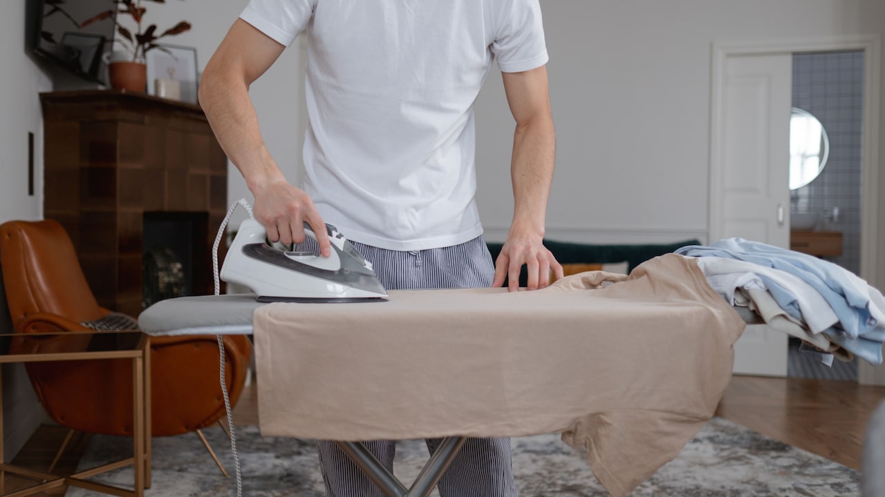 Why Is Your Dry Iron Dragging? 10 Easy Checks To Restore A Smooth Glide