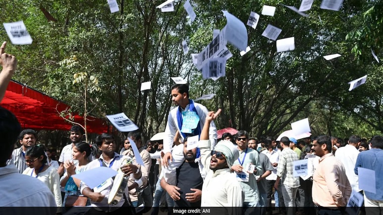 No Printed Posters, 600 Cameras: Delhi University's Student Union Election Security Plan