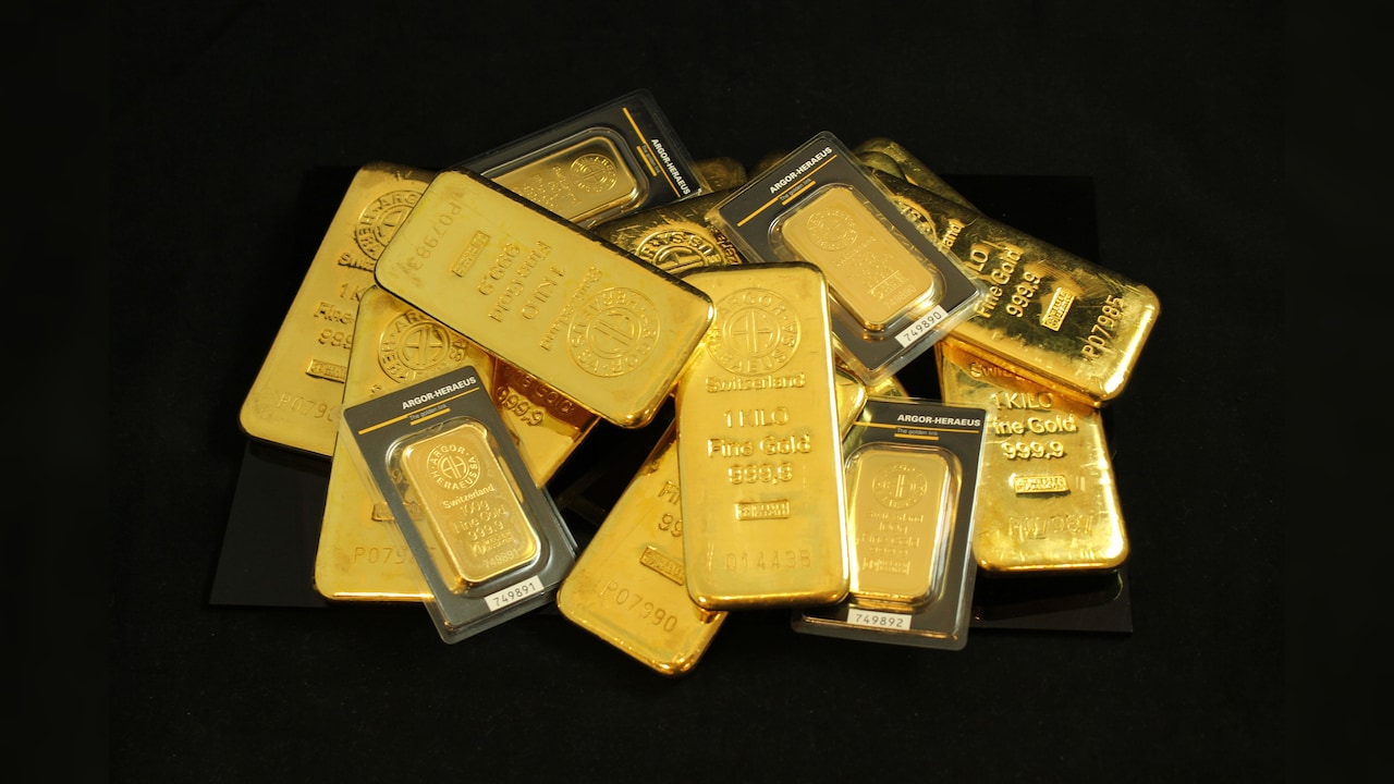 Gold To Retain Glitter? Expert Explains Why 'Broader Uptrend' Stays Despite Fed Rate Hike Bets