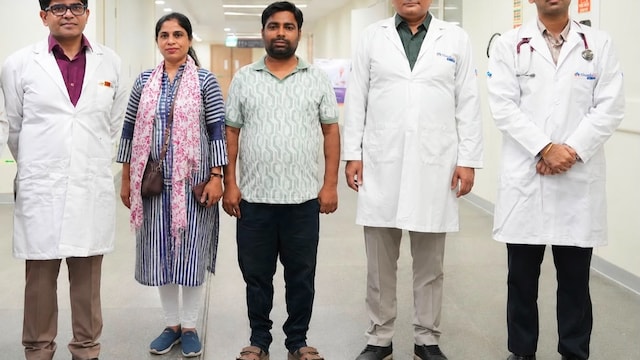 Beena and Jitendra, with their doctors at ShardaCare-HealthCity