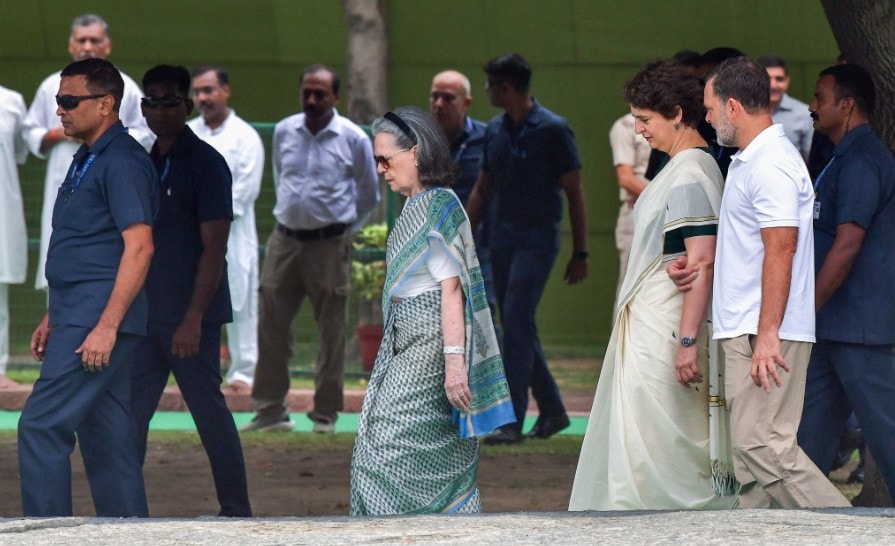 Sonia Gandhi, Lok Sabha LoP Rahul Gandhi, and Congress MP Priyanka Gandhi at Vir Bhumi on the birth anniversary of ex-Prime Minister Rajiv Gandhi, in New Delhi. Sonia Gandhi, Lok Sabha LoP Rahul Gandhi, and Congress MP Priyanka Gandhi at Vir Bhumi on the birth anniversary of ex-Prime Minister Rajiv Gandhi, in New Delhi.